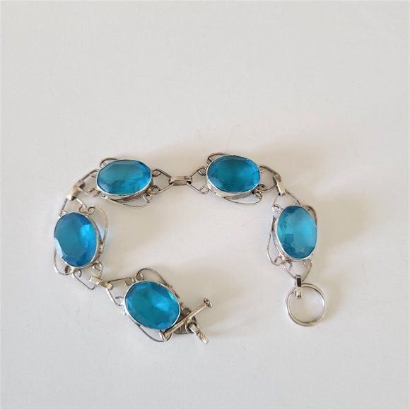 Silver color metal and blue stones bracelet. - Picture 2 of 4